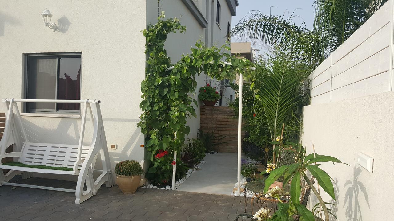 Regina'S Place Or Akiva Exterior photo